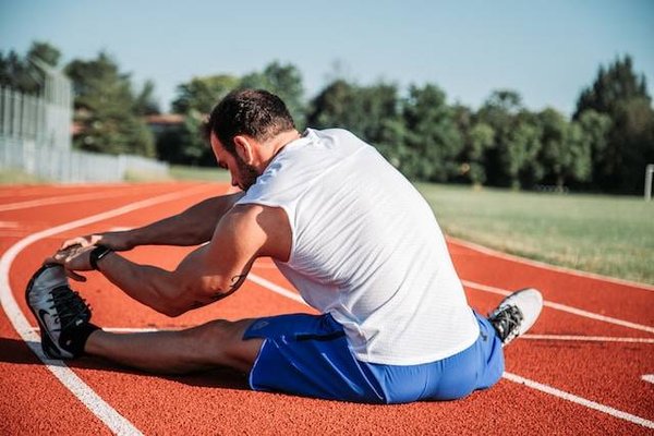 La prévention des blessures dans le sport : conseils pour éviter les traumatismes